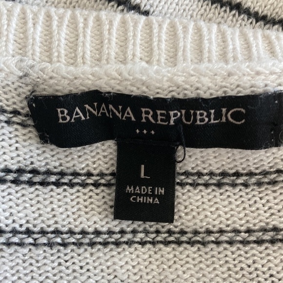 Banana Republic Factory large sweater black and white stripes - Picture 10 of 10